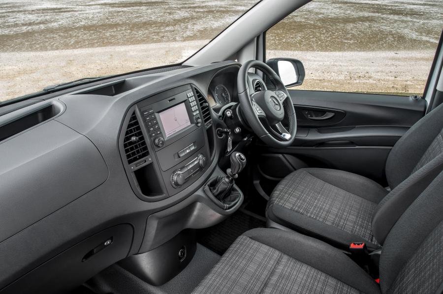  Mercedes-Benz Vito Panel Van 2015 года  (UK) (фото 25 из 30)